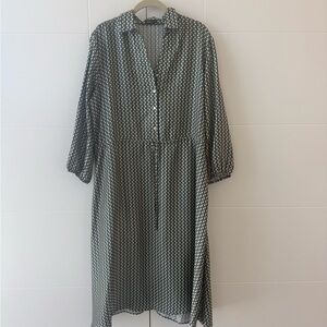 J. McLaughlin Green, Blue, and White Geometric Midi Dress